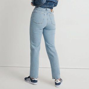 NWT The Perfect Vintage Straight Jean in Cliffview Wash